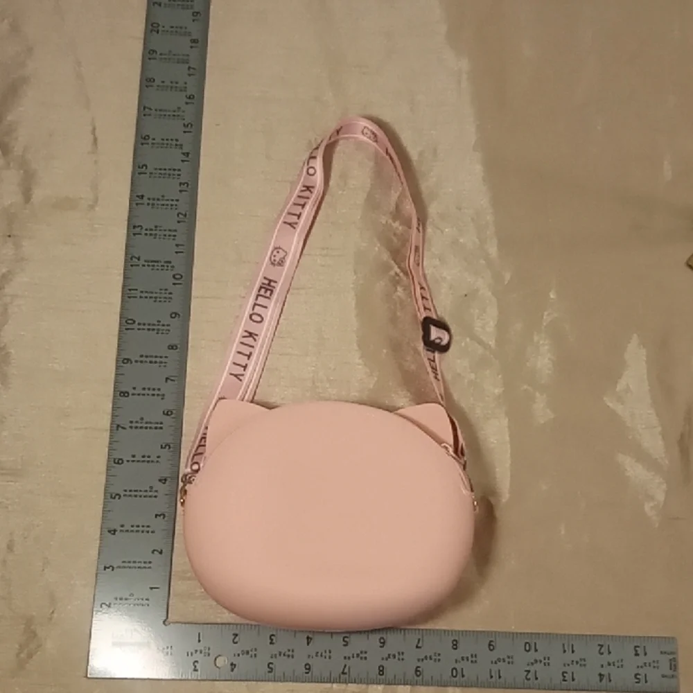 N/A adorable hello